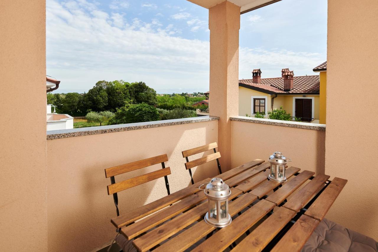 Dvori Apartment *