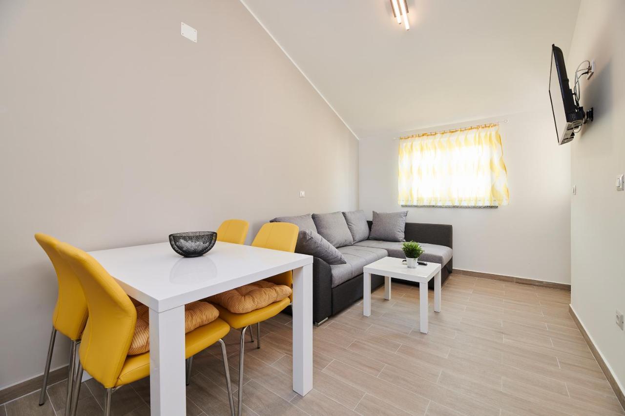 Apartment Dvori Basanija